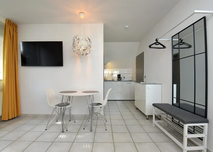 Studioappartment Saaleblick شقة *